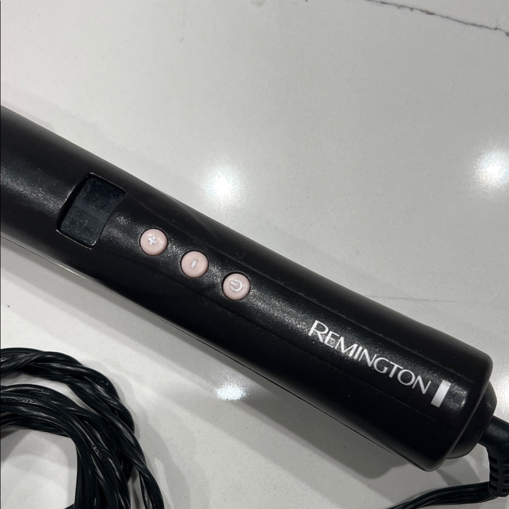FREE w/ 🌻3/$25 bundle - Remington Black and Pink Hair Wand - Picture 2 of 7